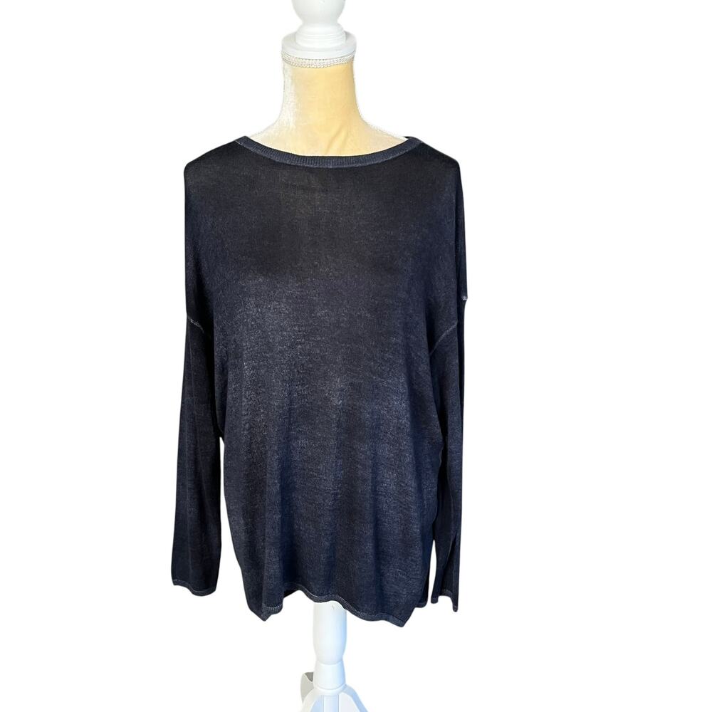 Avant Toi Lightweight Sheer Knit Sweater in Navy
